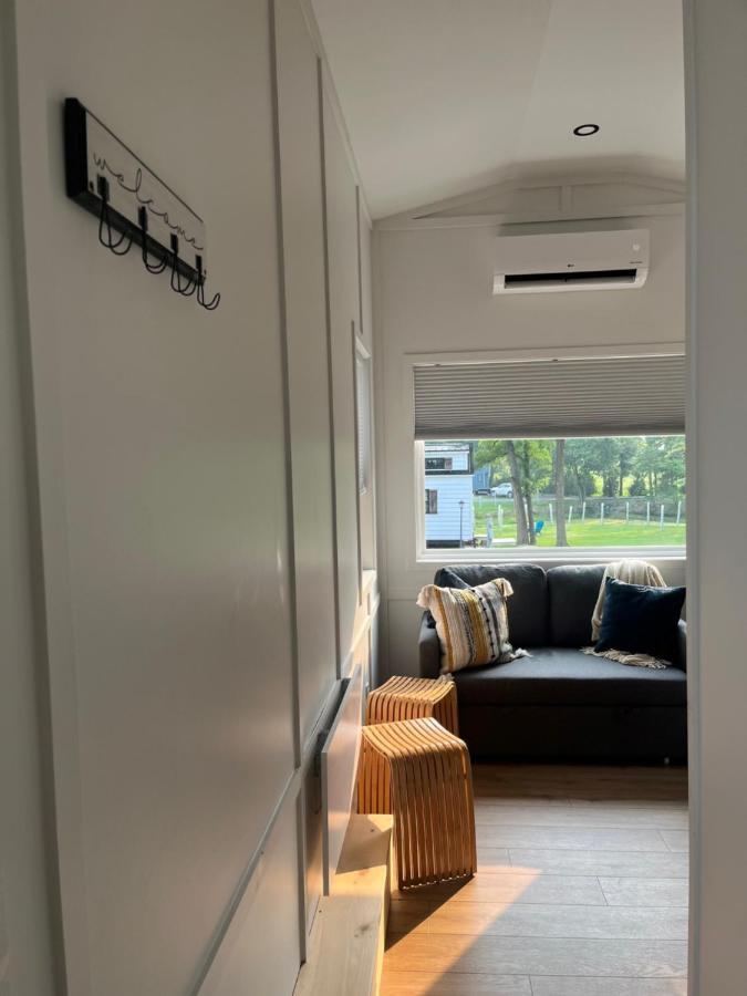 The Tiny Getaway Home Елизабетаун Екстериор снимка