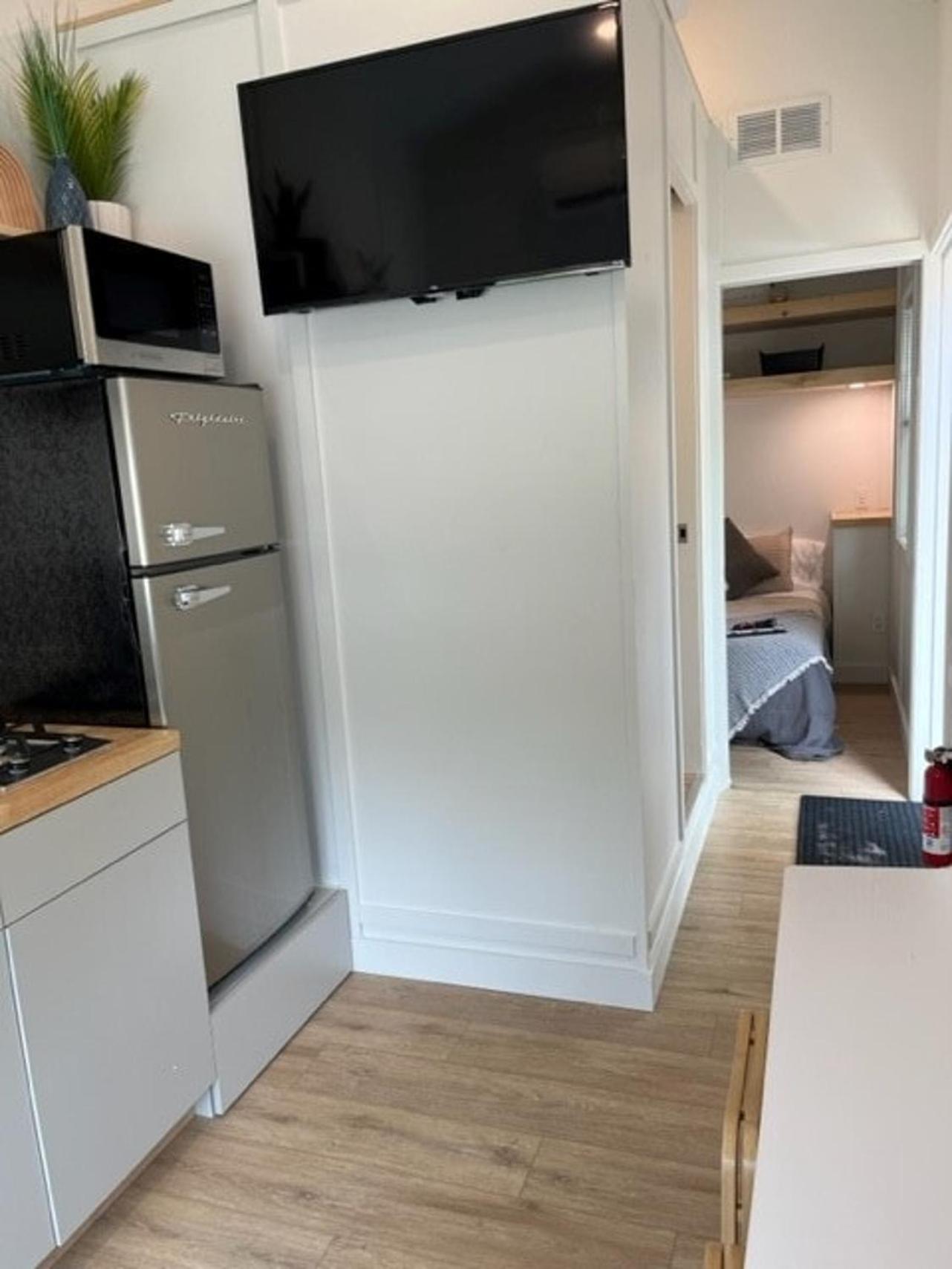 The Tiny Getaway Home Елизабетаун Екстериор снимка